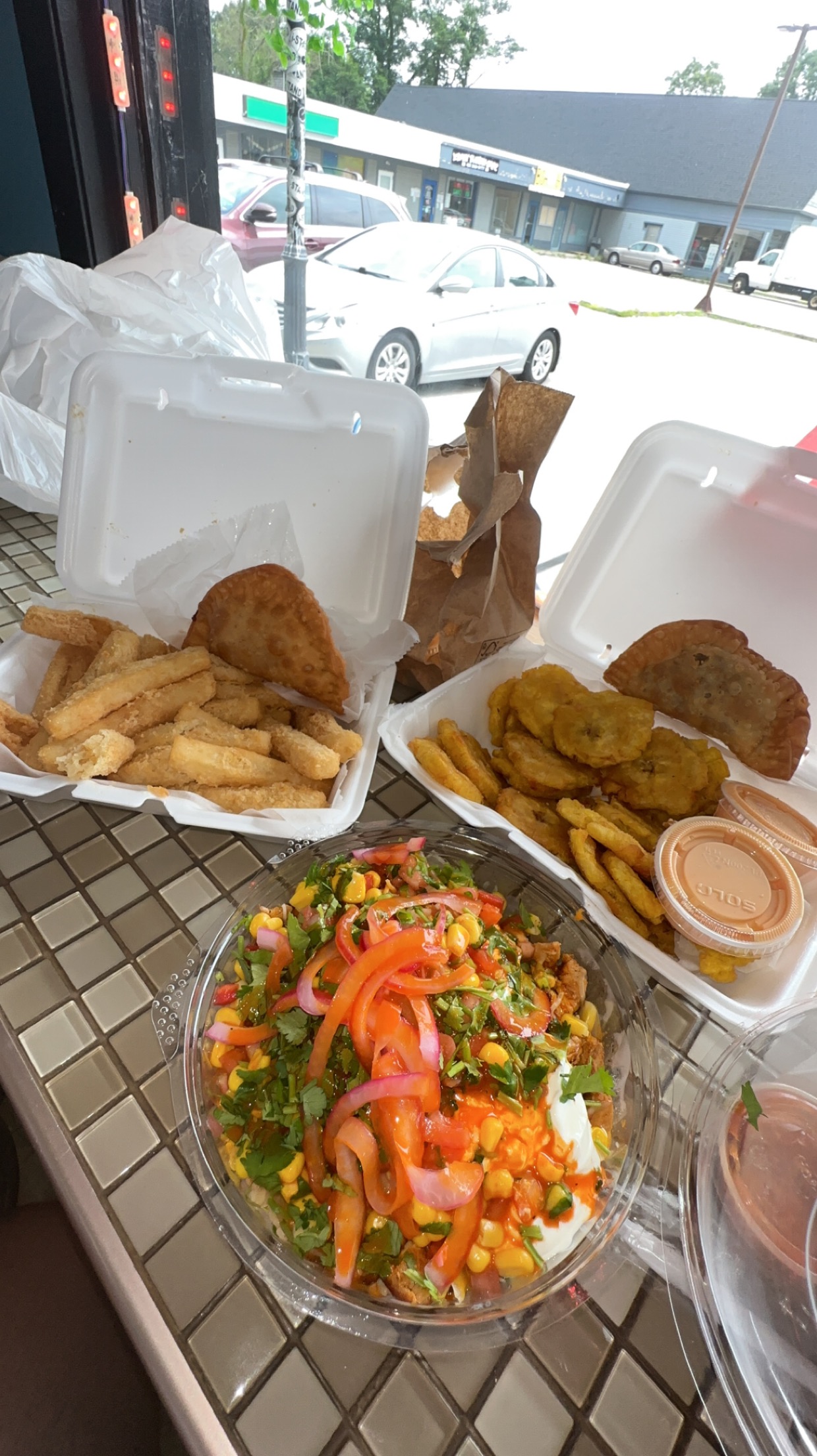 Rhode House and Calientes