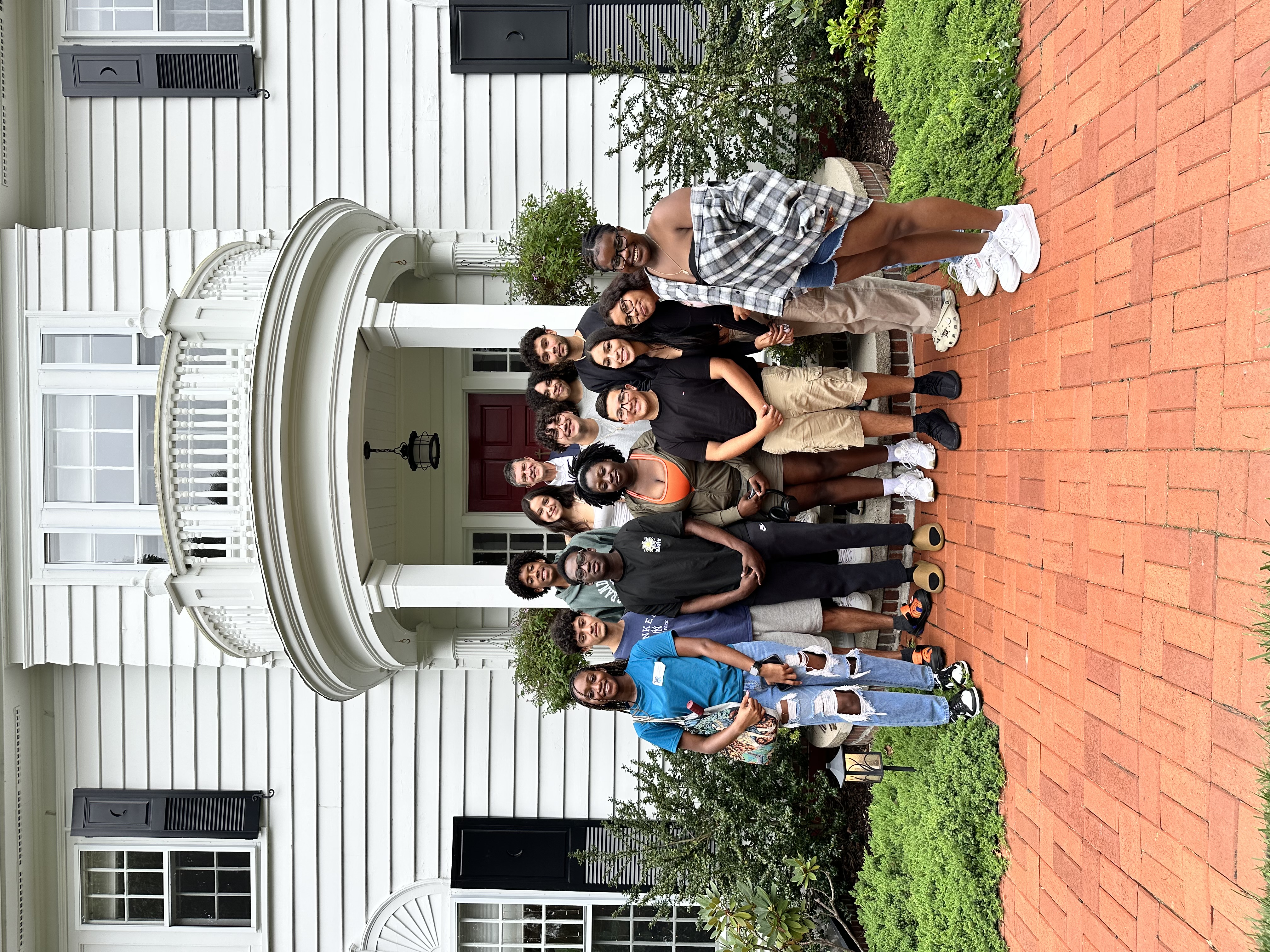 Group picture with presidant